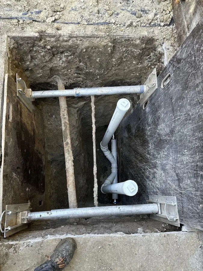 Experienced plumber completing Drain Cleaning work in St. Gabriel